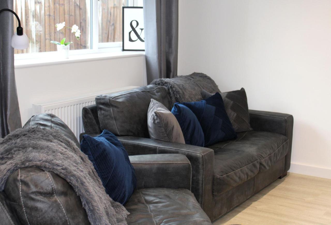 Didcot - Private Flat With Garden & Parking 08 Lejlighed Eksteriør billede